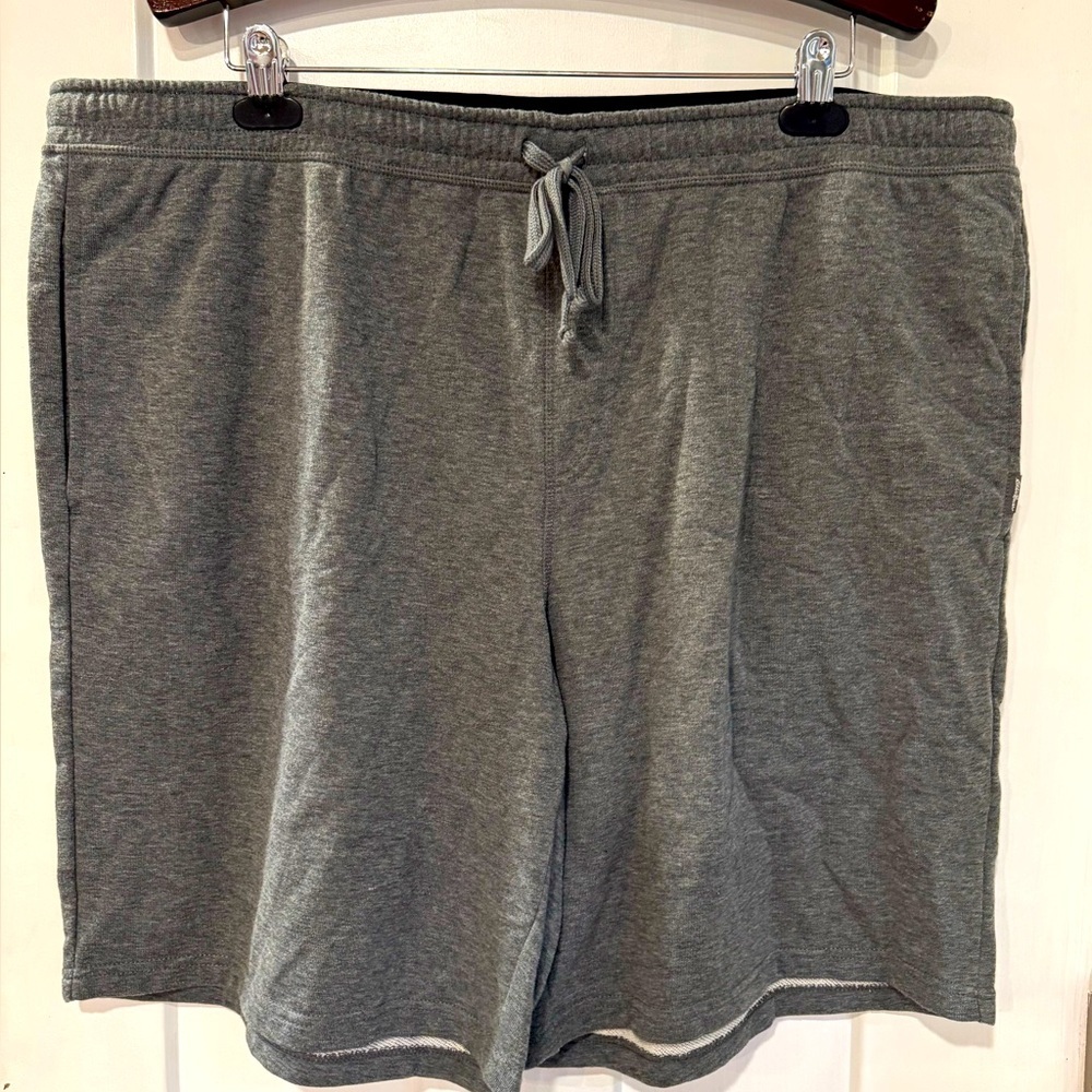 Eddie Bauer gray French Terry Bermuda Drawstring Shorts men’s size XXL‎